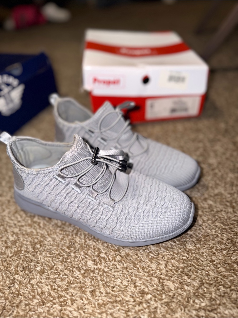 Propét TravelBound women's comfort sneaker in light grey, womens 8